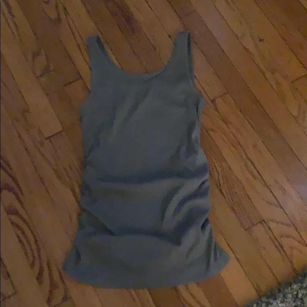 Worn Once old navy maternity tank